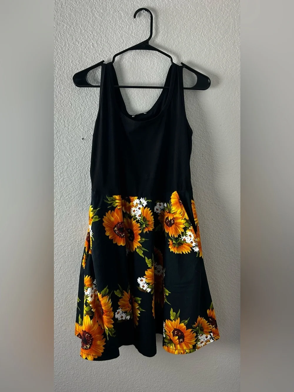 VETOR Sunflower Print Black Tank Dress Sz L Floral Pockets Summer Casual TC0500